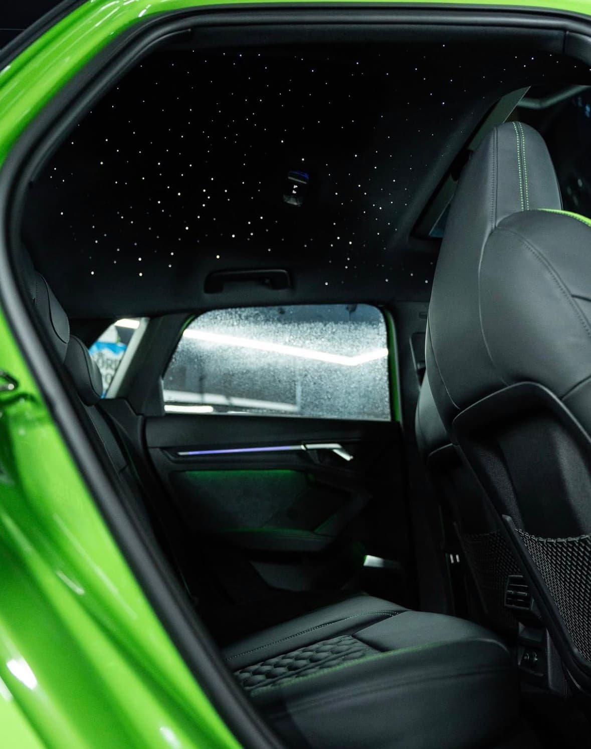 Ciel étoilé fibre optique sur Audi RS3, réalisation LT Car Customs